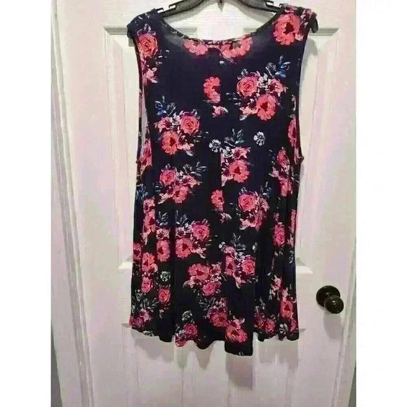 LARACE Women's 3X Floral Sleeveless Tunic Top Summer Casual Round Neck Comfy EUC - Picture 2 of 4
